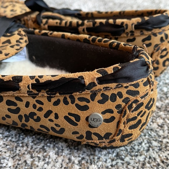 Like new Cheetah print Ugg Moccasins - Picture 5 of 10
